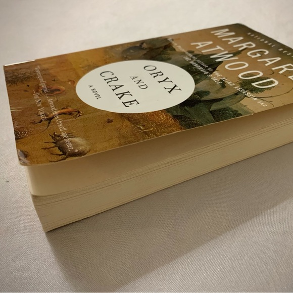 Oryx and Crake: By Margaret Atwood - Picture 3 of 8